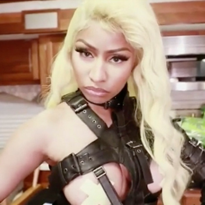 Ninja minaj ass pics, sex in a saddle porno